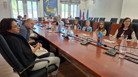 Župan dr. Gregor Kovačič je sprejel najuspešnejše učence Glasbene šole Ilirska Bistrica  (7)